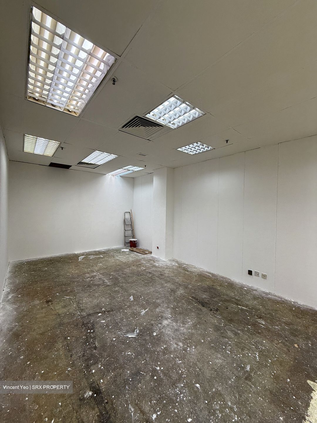 Sim Lim Square (D7), Retail #550386951